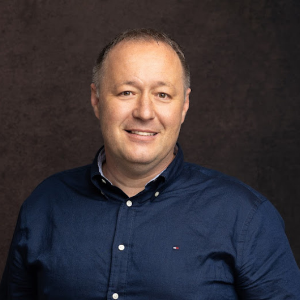 László Ákos